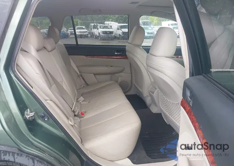 2012 Subaru Outback 2.5I Limited z USA, uszkodzony, nr VIN 4S4BRBKC1C3269334